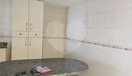 Casa à venda com 5 quartos, sendo 1 suíte,  em Artur Alvim, São Paulo, SP