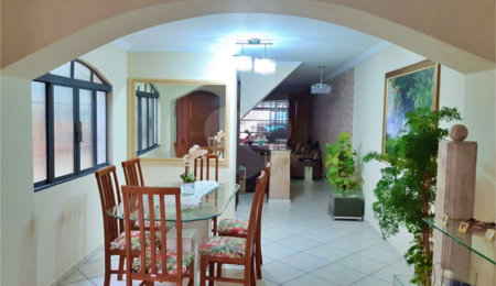 Casa à venda com 3 quartos, sendo 2 suítes,  em Santana, São Paulo, SP