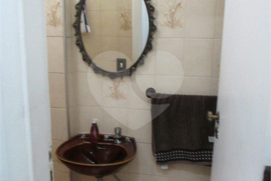 Casa Térrea à venda com 2 suítes em Vila Gustavo, São Paulo, SP