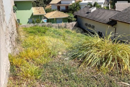 Terreno à venda com 1 suíte em Pinheirinho, Vinhedo, SP