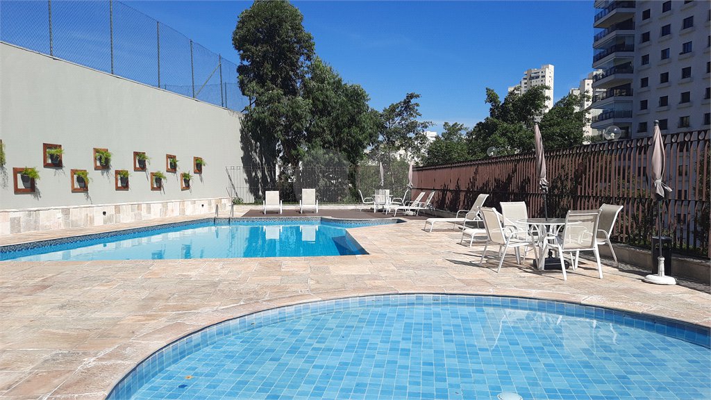 Apartamento à venda com 4 quartos, sendo 2 suítes, em Morumbi, São Paulo, SP