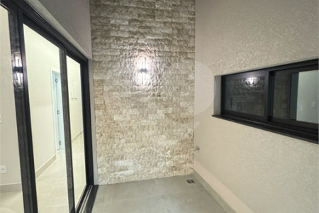 Casa à venda com 3 quartos, sendo 1 suíte, em Jardim Bom Sucesso, Indaiatuba, SP