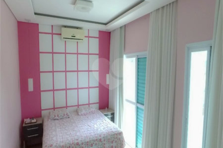 Casa à venda com 3 quartos, sendo 1 suíte, no condomínio Belvedere 2, Votorantim - SP