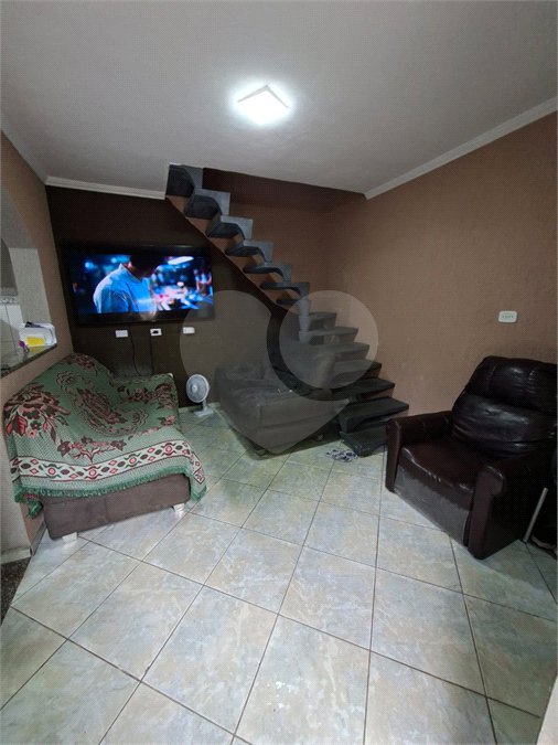 Casa à venda com 4 quartos, sendo 1 suíte,  em Vila Santa Maria, Guarulhos, SP