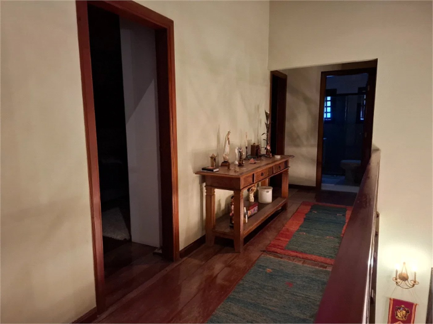 Sobrado à venda com 4 quartos, sendo 2 suítes, em Jardim Leonor, São Paulo, SP