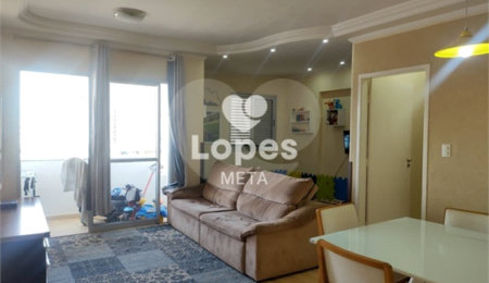 Casa à venda com 3 quartos, sendo 1 suíte,  em Jardim das Indústrias, São José dos Campos, SP