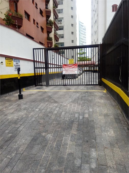Apartamento à venda com 2 quartos em Pitangueiras, Guarujá, SP
