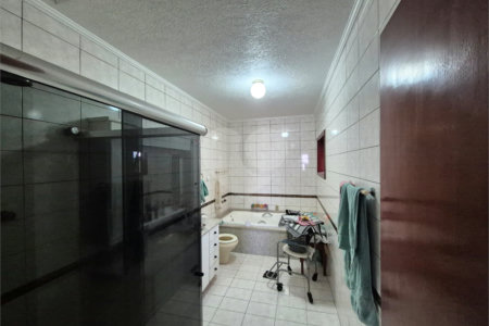 Casa à venda com 3 quartos, sendo 1 suíte, em Parque São Domingos, São Paulo, SP