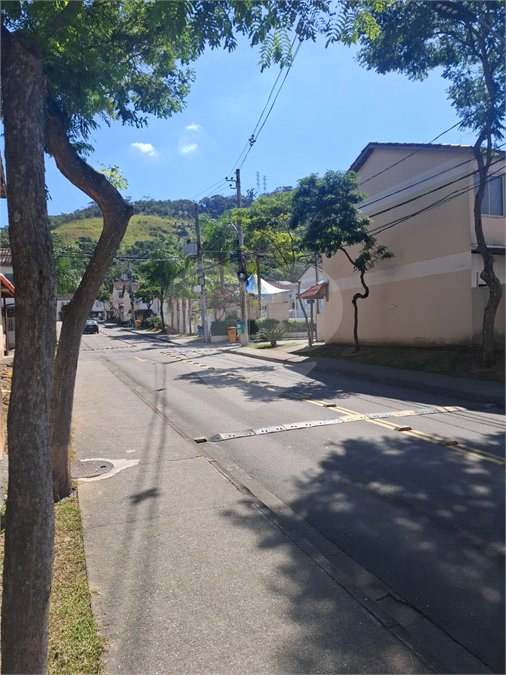 Casa à venda com 2 quartos, sendo 1 suíte, no condomínio Clube Caminho do Park, Rio de Janeiro - RJ
