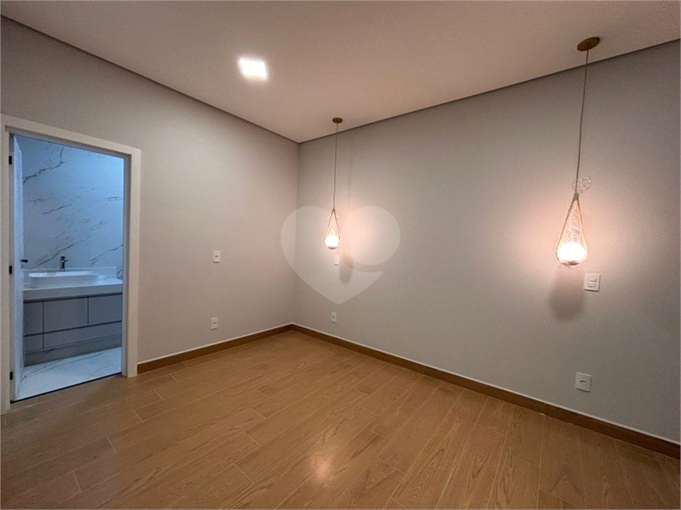 Casa à venda com 3 suítes no condomínio Vista Verde, Indaiatuba - SP