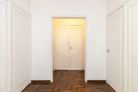 Casa à venda com 3 quartos, sendo 2 suítes, em Alto de Pinheiros, São Paulo, SP