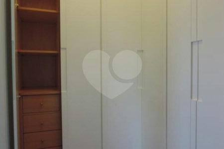 Apartamento à venda com 3 suítes em Jardim Marajoara, São Paulo, SP