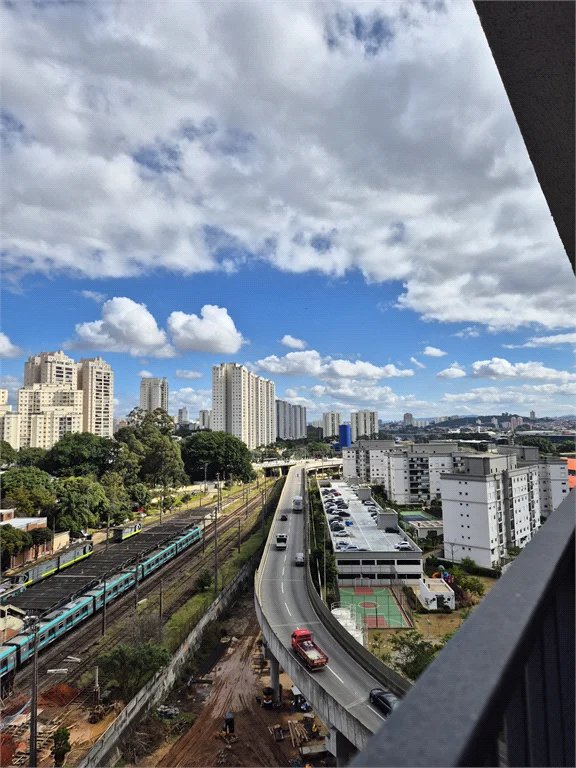 Apartamento à venda com 3 quartos, sendo 1 suíte, em Vila Anastácio, São Paulo, SP