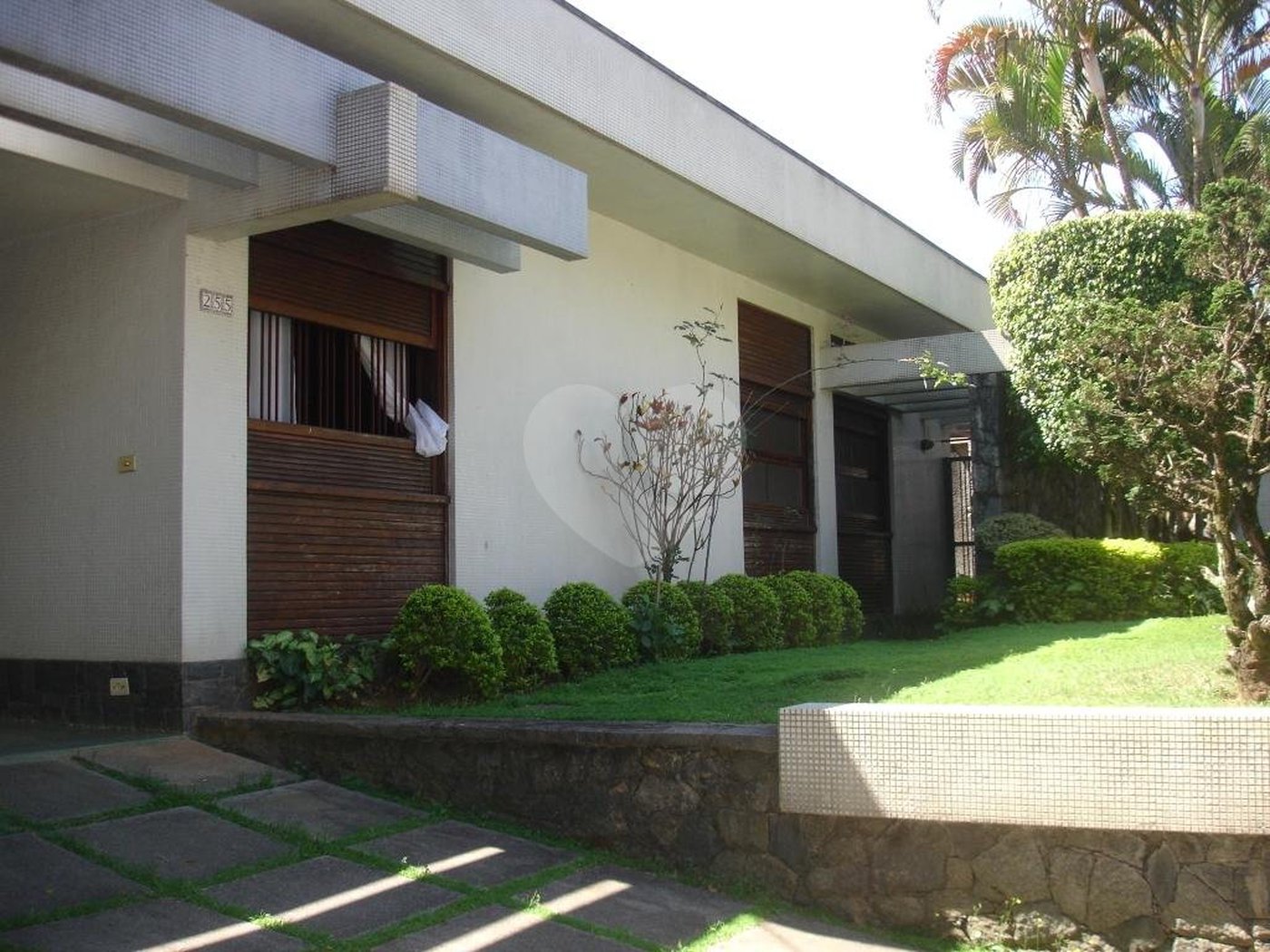Casa Térrea à venda com 4 quartos, sendo 1 suíte, em Alto da Boa Vista, São Paulo, SP