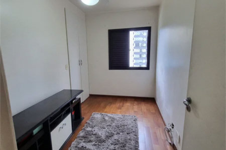 Apartamento à venda com 3 quartos, sendo 1 suíte, em Jardim Londrina, São Paulo, SP