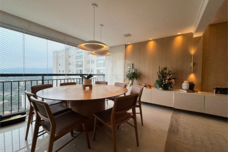 Apartamento à venda com 3 quartos, sendo 1 suíte,  em Jardim Leonor Mendes de Barros, São Paulo, SP