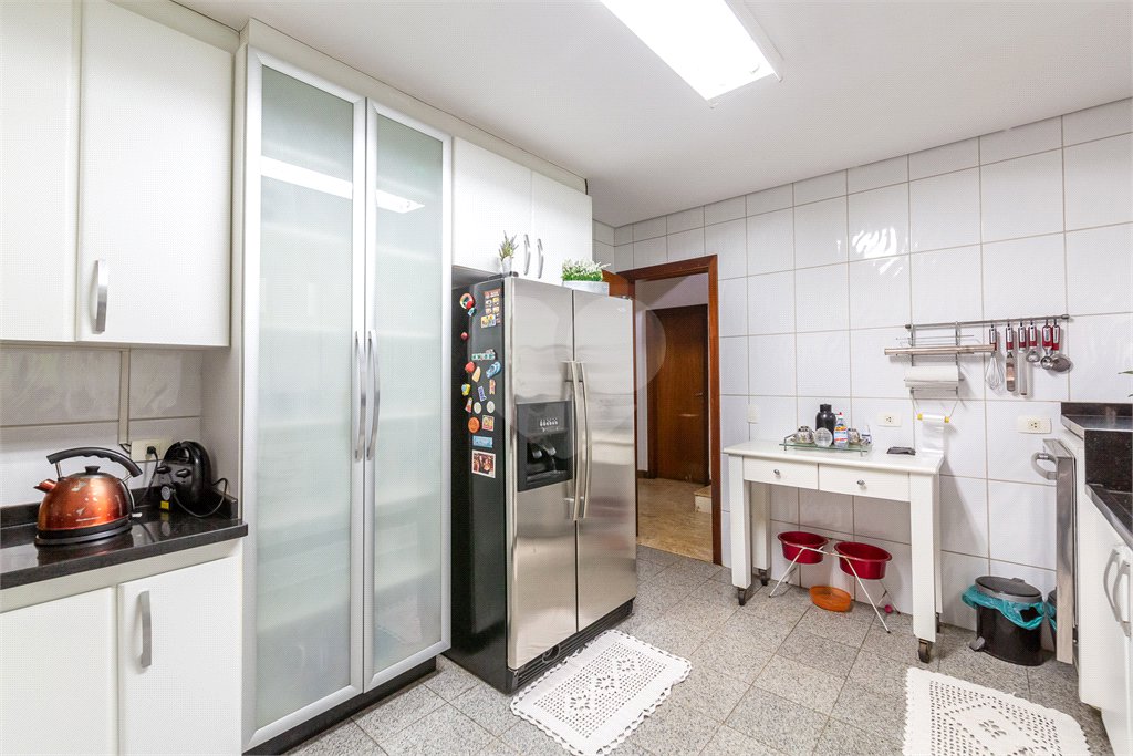 Casa à venda com 4 quartos, sendo 2 suítes, em Brooklin Paulista, São Paulo, SP