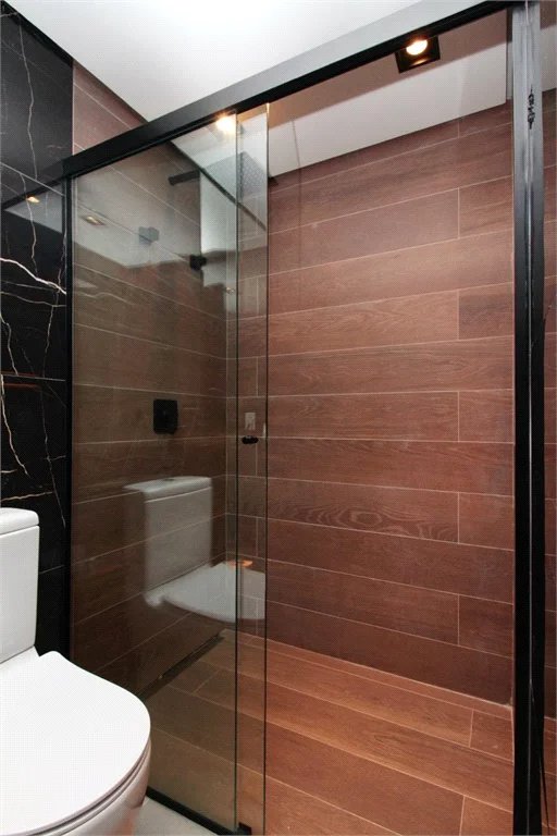 Apartamento à venda ou para alugar com 3 quartos, sendo 1 suíte,  em Jardim das Acácias, São Paulo, SP