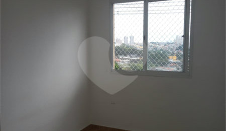 Apartamento à venda com 2 quartos em Jardim Taboão, São Paulo, SP