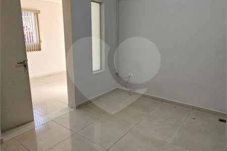 Sobrado à venda com 3 quartos, sendo 2 suítes, em Jardim Rossignatti, Indaiatuba, SP