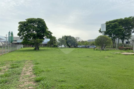 Casa à venda com 3 quartos, sendo 1 suíte,  em Distrito Industrial do Lageado, Salto, SP