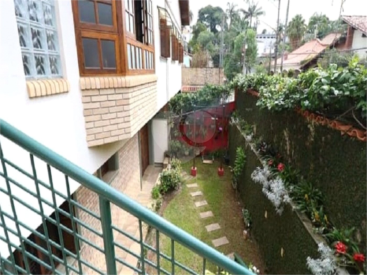 Sobrado à venda com 4 quartos, sendo 2 suítes, em Tremembé, São Paulo, SP