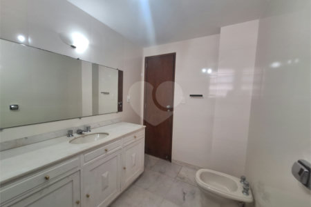 Apartamento à venda com 3 quartos, sendo 1 suíte, em Tijuca, Rio de Janeiro, RJ