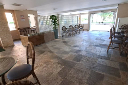 Apartamento à venda com 3 quartos, sendo 1 suíte,  em Enseada, Guarujá, SP