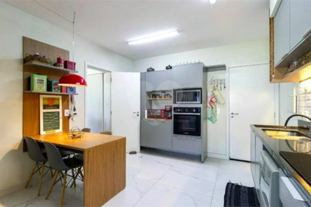 Apartamento à venda com 3 suítes em Vila Mascote, São Paulo, SP