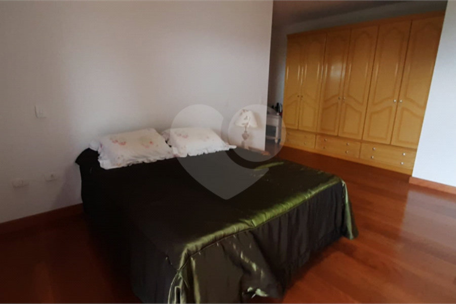 Sobrado para alugar com 4 suítes em Roseira, Mairiporã, SP