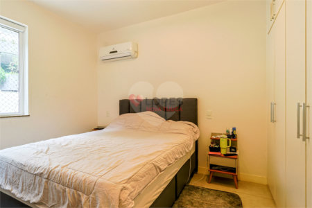 Apartamento à venda com 3 quartos, sendo 1 suíte,  em Lagoa, Rio de Janeiro, RJ