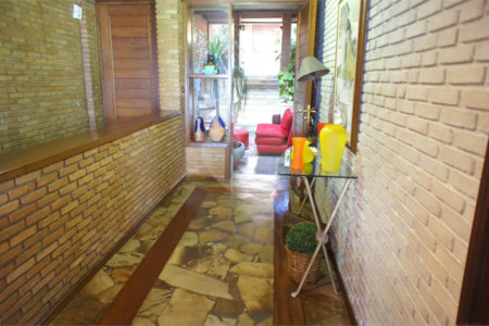 Casa à venda com 4 quartos, sendo 1 suíte,  em Vila Suissa, Mogi das Cruzes, SP