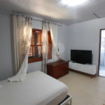 Casa à venda com 3 quartos, sendo 2 suítes,  no condomínio Alpes da Cantareira, Mairiporã - SP