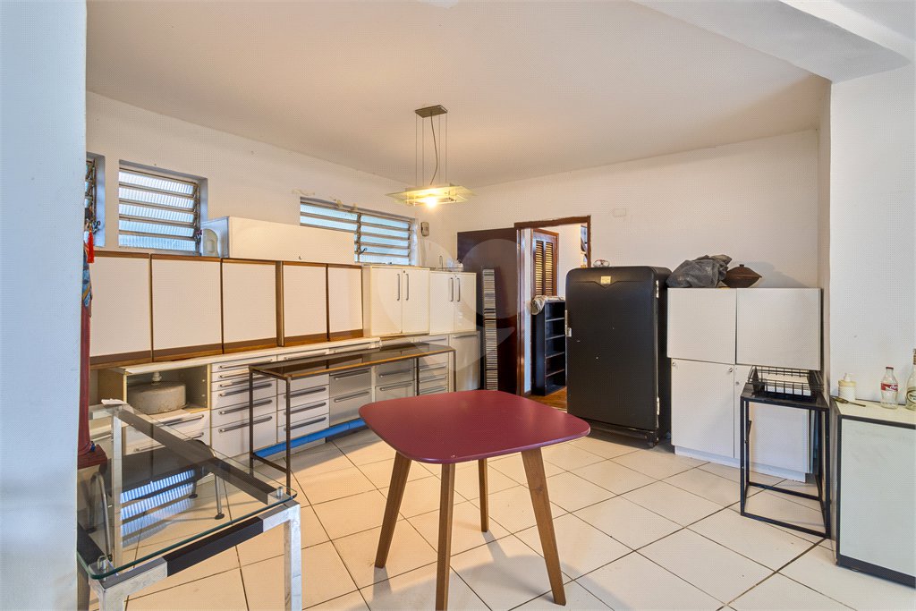 Sobrado à venda com 3 quartos, sendo 1 suíte,  em Jardim Prudência, São Paulo, SP