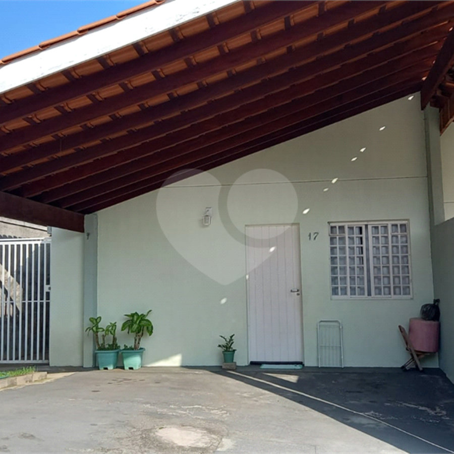 Casa à venda com 2 quartos no condomínio Amaryllis, Jundiaí - SP