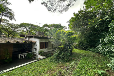Casa à venda com 3 quartos, sendo 1 suíte, em Jardim Marajoara, São Paulo, SP