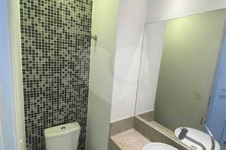 Cobertura no Edifício Emirado.