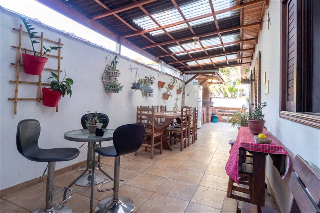 Casa à venda com 3 suítes em Santana, São Paulo, SP