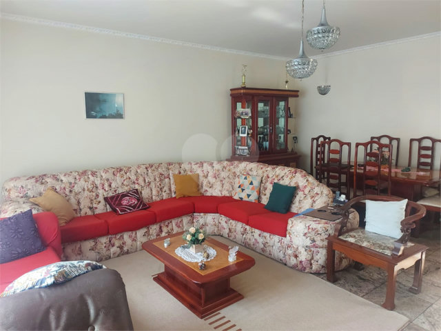 Casa à venda com 3 quartos, sendo 1 suíte,  em Santana, São Paulo, SP