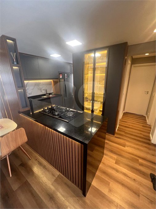 Apartamento à venda com 3 quartos, sendo 1 suíte,  em Jardim Flor da Montanha, Guarulhos, SP