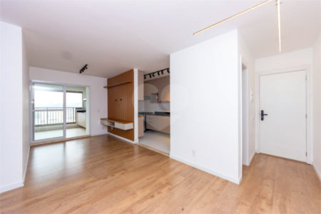Apartamento à venda com 3 quartos, sendo 1 suíte,  em Vila Cruzeiro, São Paulo, SP