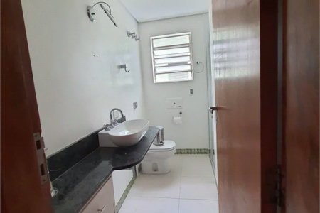Sobrado à venda com 3 quartos, sendo 1 suíte, em Jardim Bonfiglioli, São Paulo, SP