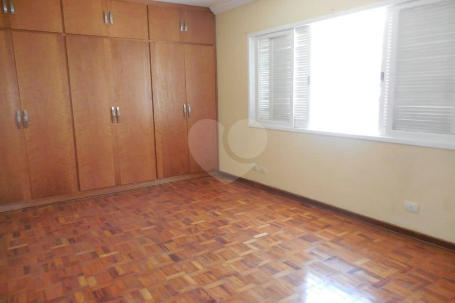 Casa Térrea à venda com 5 quartos, sendo 1 suíte,  em Tucuruvi, São Paulo, SP