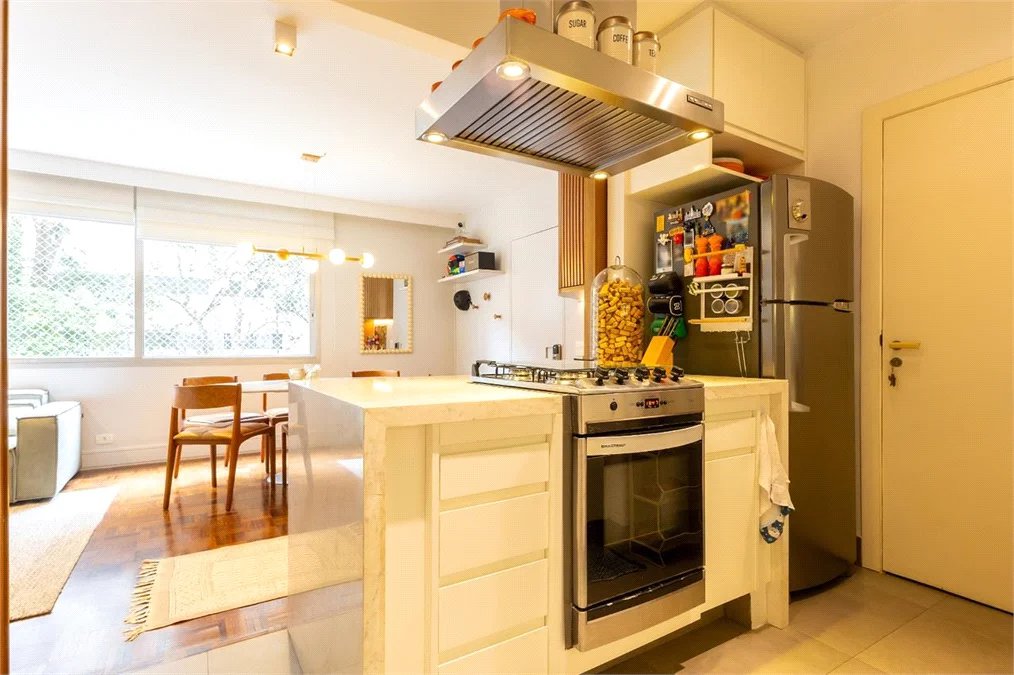 Apartamento à venda com 3 quartos, sendo 1 suíte, em Pinheiros, São Paulo, SP