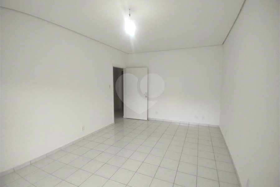 Sobrado à venda com 3 quartos, sendo 1 suíte,  em Tremembé, São Paulo, SP
