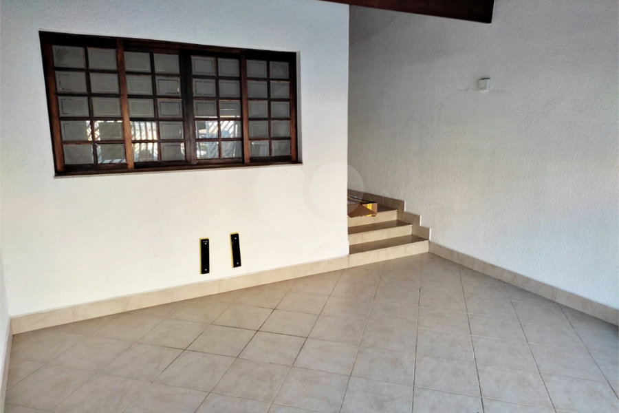 Sobrado à venda com 3 quartos, sendo 1 suíte,  em Vila Medeiros, São Paulo, SP
