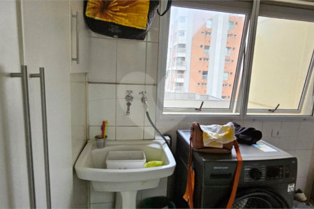 Apartamento à venda com 3 quartos, sendo 2 suítes, em Pinheiros, São Paulo, SP