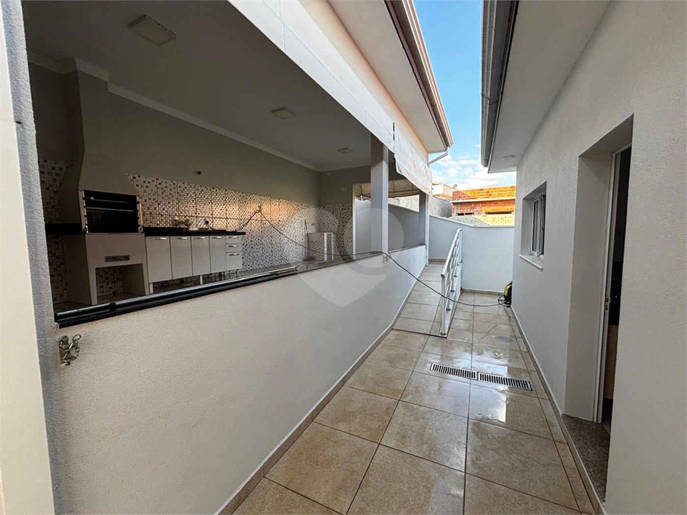Casa à venda com 2 quartos, sendo 1 suíte, no condomínio Residencial Lagos D Icarai, Salto - SP