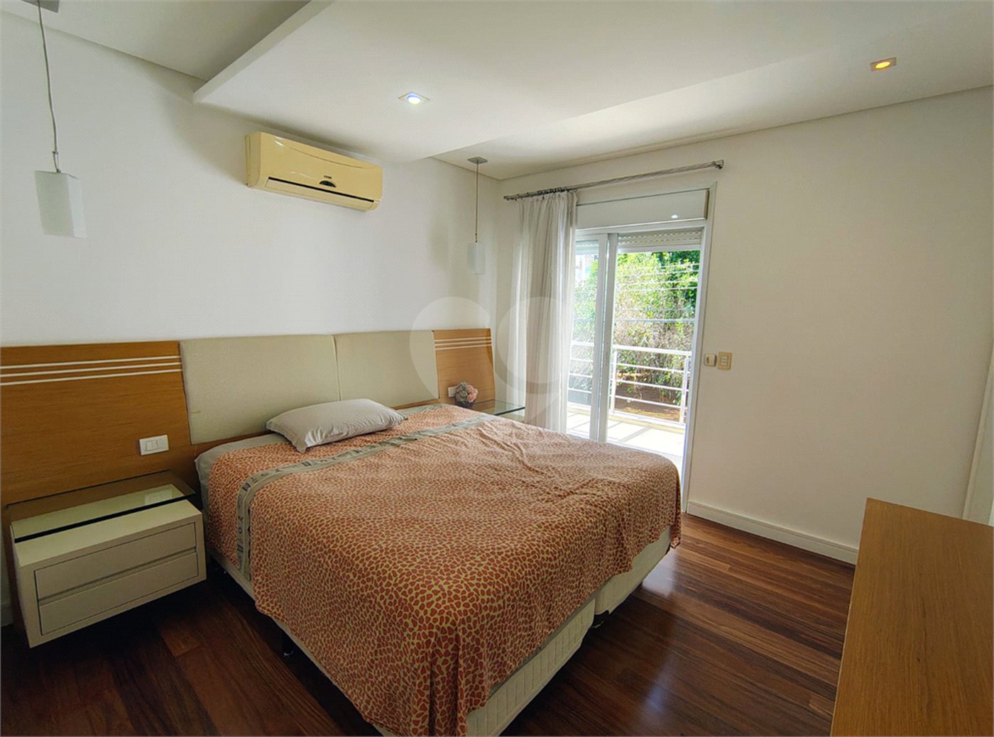 Casa à venda ou para alugar com 4 suítes no condomínio Quinta das Laranjeiras, Jundiaí - SP