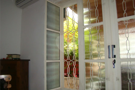 Sobrado à venda com 2 quartos, sendo 1 suíte, em Jardim São Luís, Suzano, SP